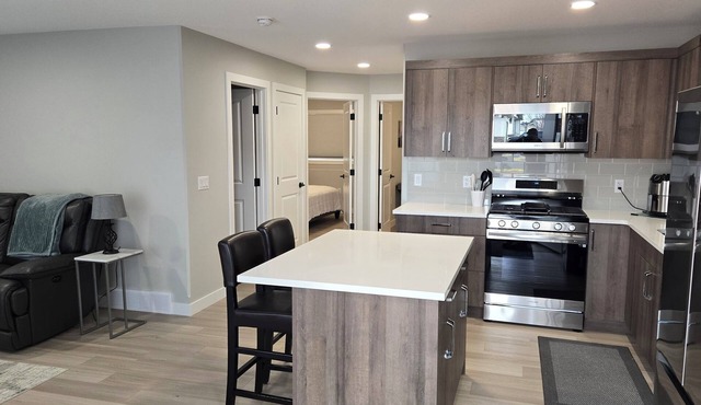 New! 2 Bedroom Ground Floor Unit With Parking, Separate Entrance. Full kitchen. in Medicine Hat