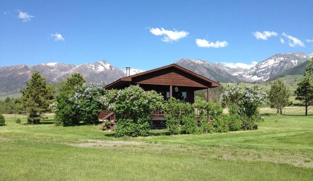 Pine Creek Cabin Livingston Montana in Pine Creek