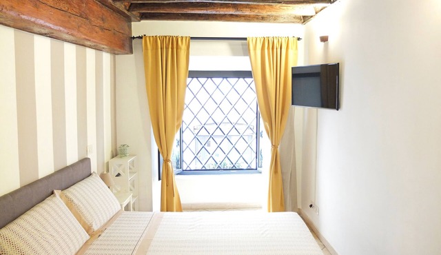 Prestigious house in Navona Square - Property dated 1520 century in Roma