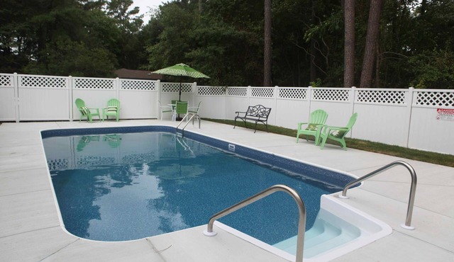 Private Salt-Water Pool-Close to Ocean!Kayaks provided-Crabbing Dock-sleeps 14+ in Bethany Beach
