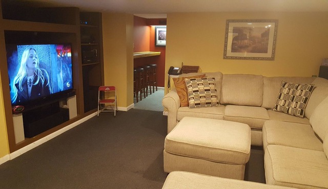 Safe, Roomy Studio - Booking Includes Salt Spa Visit in Columbus