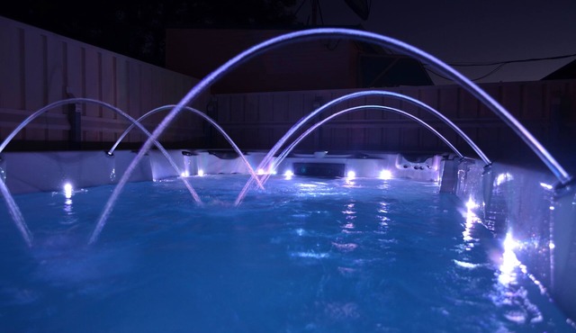 Semaphore Sea Breeze-Family Beach/Pool Holiday. 450m to Beach. 20 min to airport in Semaphore