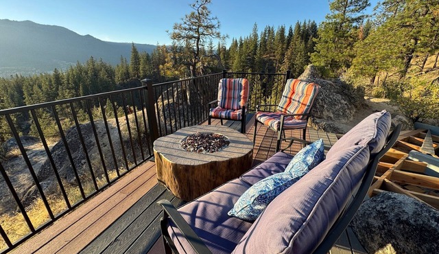 The Domestead- A Romantic Glamping Hideaway in Garden Valley