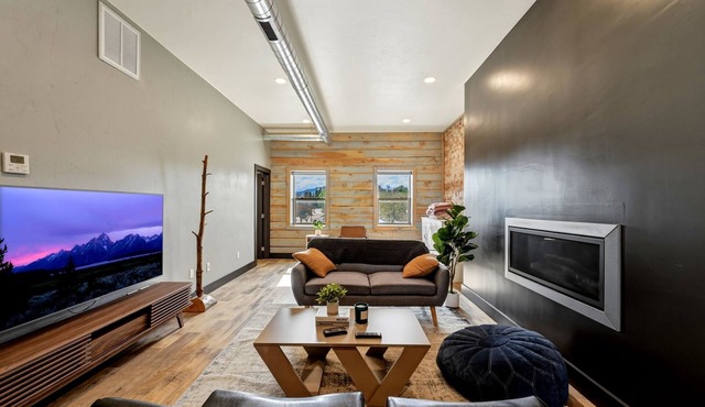 The Modern Loft at the foot of the Bighorns in Buffalo
