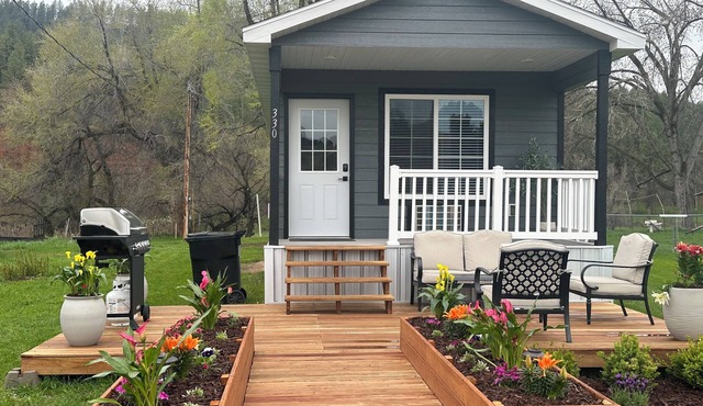 Tiny Home Cabin with Wyoming Modern Frontier style in the town of Hulett in Hulett