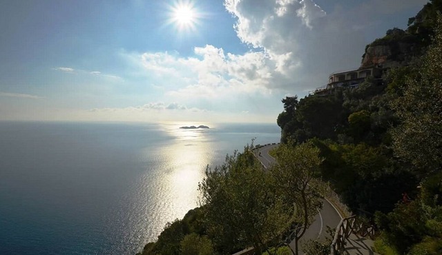 Villa Arora - Three Bedroom Chalet, Sleeps 5 in Massa Lubrense