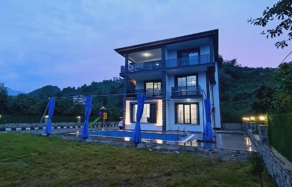 Villa in Araklı