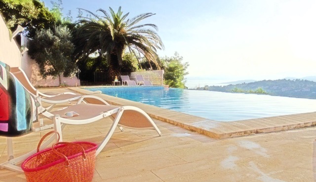 wonderful allround view on S. Tropez bay in Roquebrune-Sur-Argens