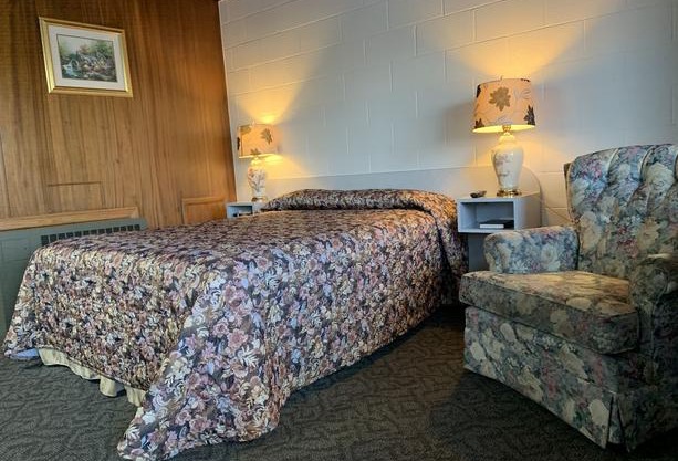 Ace Crown Motel in Medicine Hat