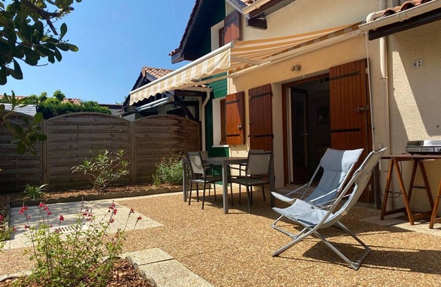 Beachside Villa with Shared Pool & Terrace in Capbreton