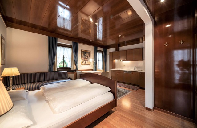 Villa Stella Apartment N 59 near the ski lift, Wi-Fi, balcony, terrace and garden in St.Ulrich