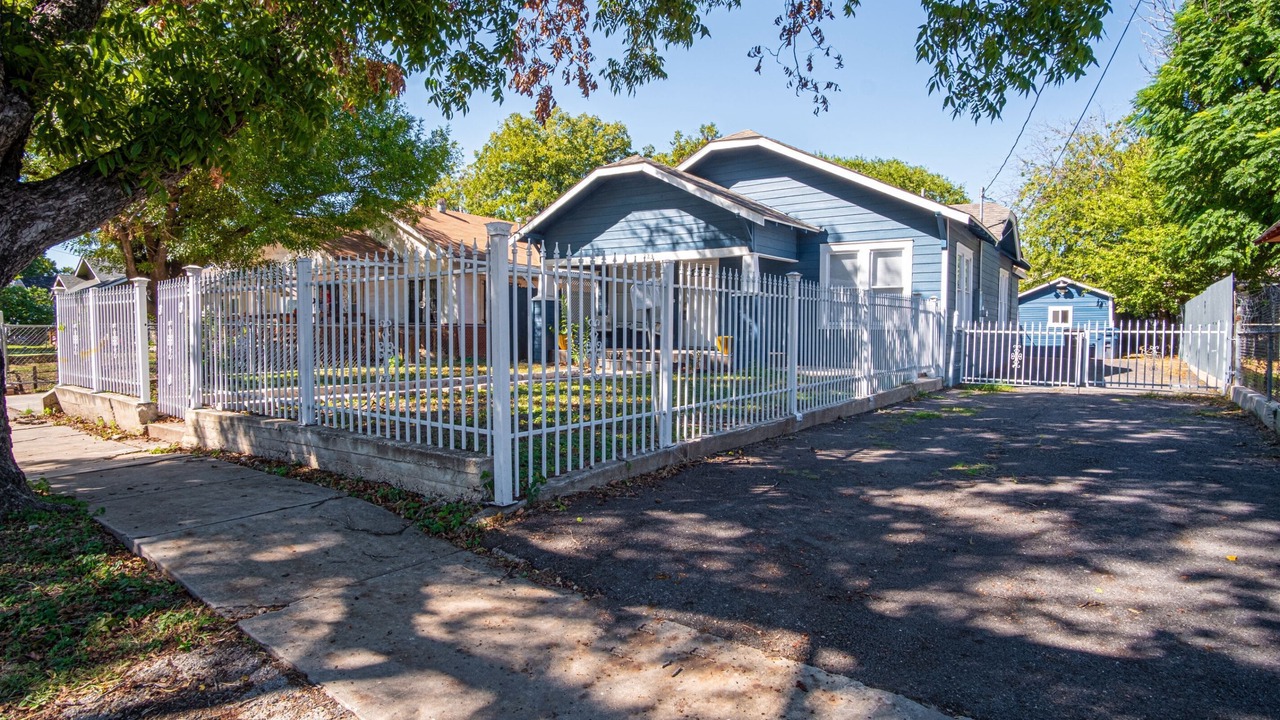 Photo of Outdoor in Denver Heights