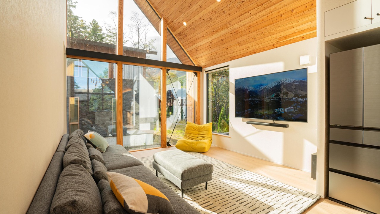Photo of Livingroom in Echo Land