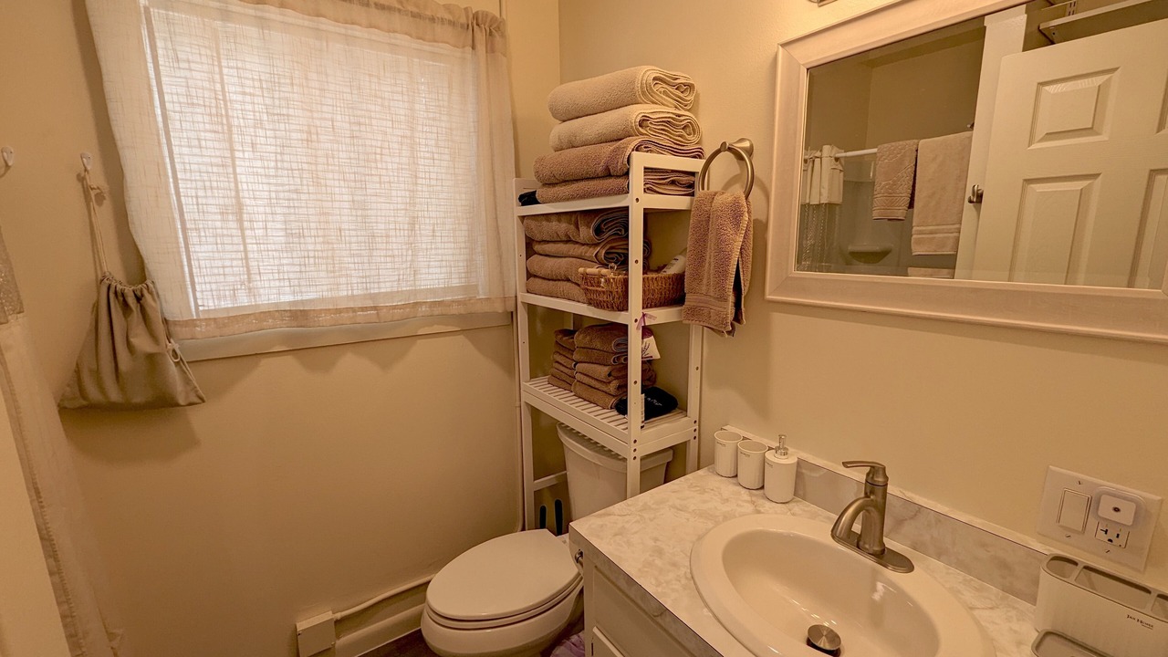 Photo of Bathroom in Gardiner