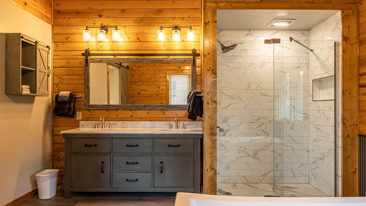 Photo of Bathroom in Wapiti