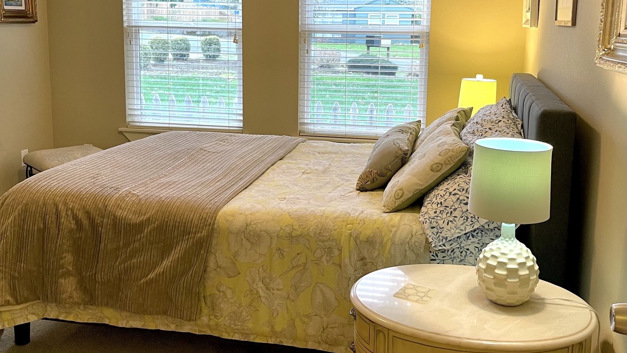 Photo of Bedroom in Metzger