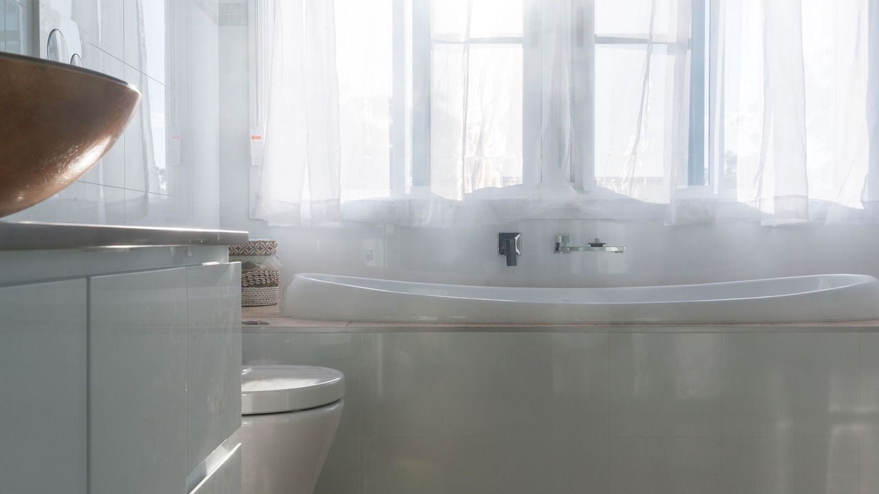 Photo of Bathroom in Narrawallee