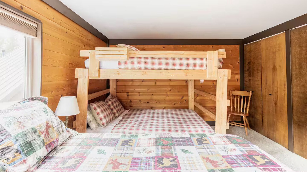 Photo of Bedroom in Overlook Park