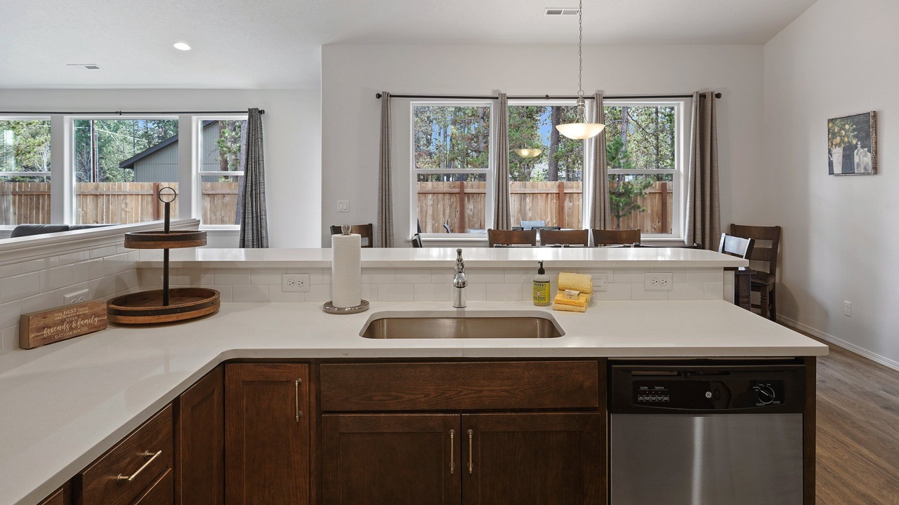 Photo of Kitchen in Oregon Water Wonderland