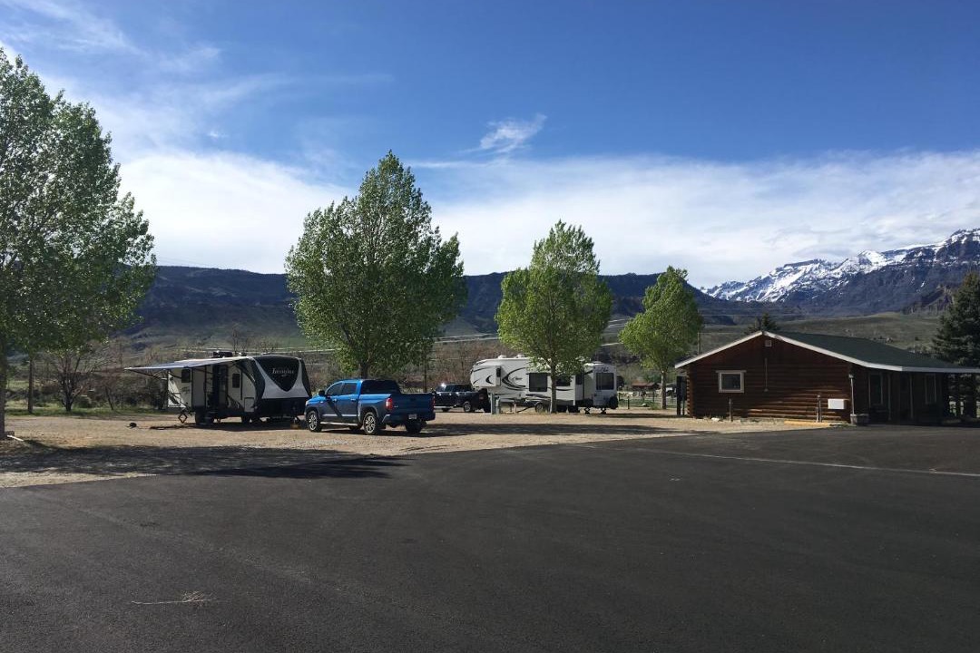 Photo of Others in Wapiti