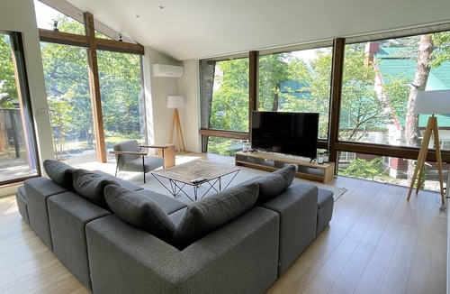 Hakuba Ski Chalet | Ahiru Chalet