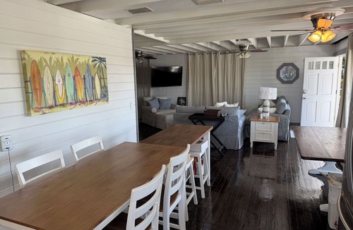 Bel Air House | Favorite Family Rental - PRIVATE Pool & Hot Tub. Sports bar!