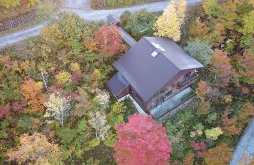 Hokujo Ski Chalet | WAKURABA- Chalet with the best views in Hakuba!
