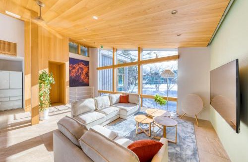 Hokujo Ski Chalet | JADE Amber Resort Hakuba