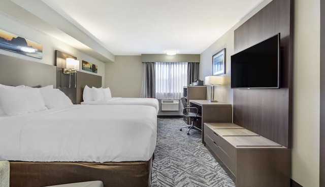 Comfort Inn & Suites Pacific - Auburn in Pacific