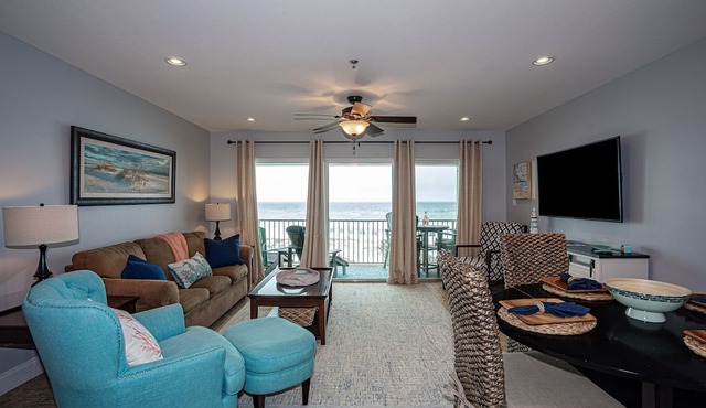 Right on the Beach - Pool - 1BR 1BA - King & Bunks in Santa Rosa Beach