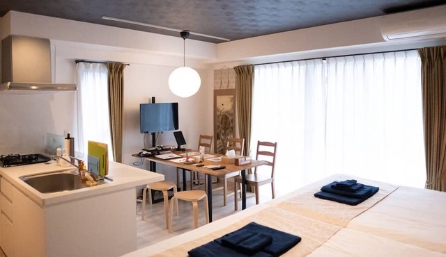 Hinata 2Gold Luxury RoomThe WaGold Leaf Chamber/Nagoya Aichi in Nagoya
