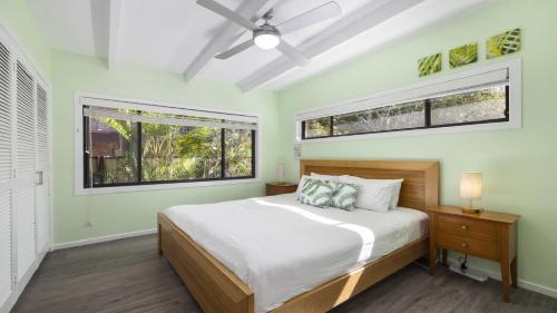 Pandanus At Emerald - Prime Beach Location, Cafes in Emerald Beach